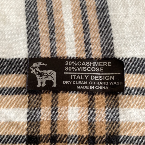 Tartan plaid viscose cashmere scarf designed in Italy fringe - Picture 2 of 7